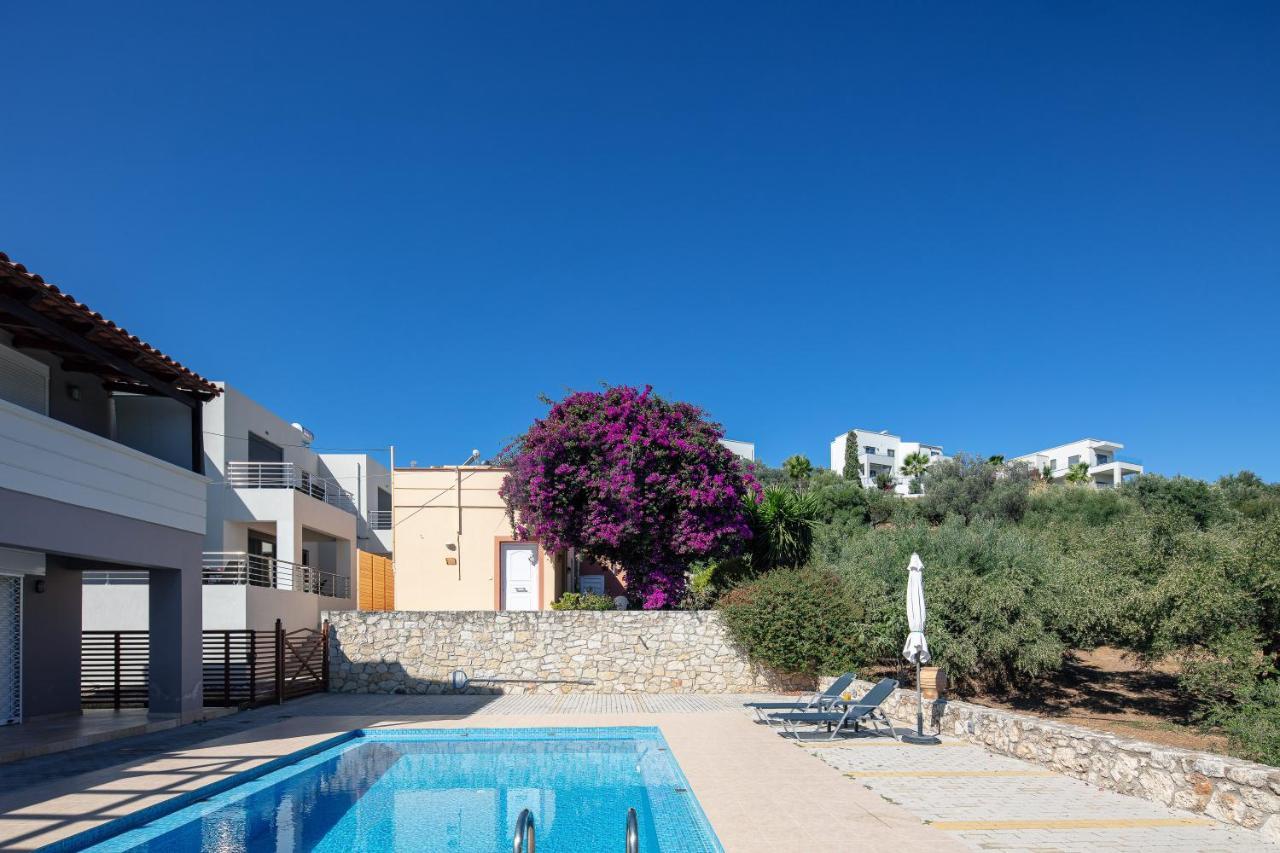 Greek Sky - New Modern Apartment With Shared Pool Tavronitis  Exterior photo