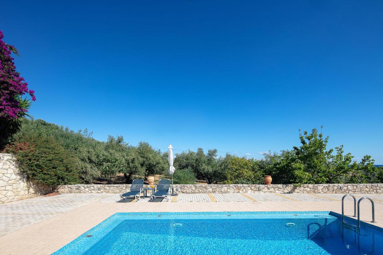 Greek Sky - New Modern Apartment With Shared Pool Tavronitis  Exterior photo